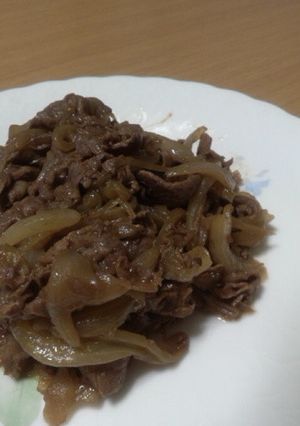 ハヤシライスみたいな味？の牛肉炒め-レシピのメイン写真