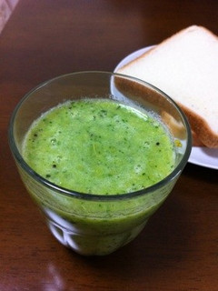 飲みやすいっ‼グリーンスムージー★-レシピのメイン写真