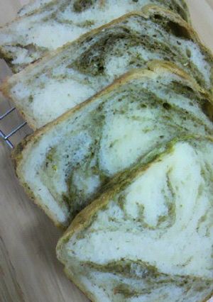 HB★ふわふわ食パン(ほうれん草)-レシピのメイン写真
