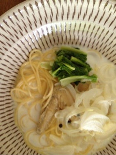 新玉ねぎと手羽先のスープパスタ-レシピのメイン写真