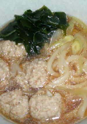 梅ごのみ入り鶏肉団子のうどん-レシピのメイン写真