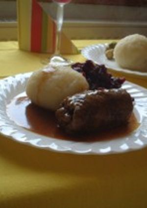 Rinderrouladen ~リンダーロラーデン:牛肉のロール煮~-レシピのメイン写真