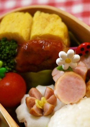 お弁当に可愛い～*お花ちくわ*-レシピのメイン写真