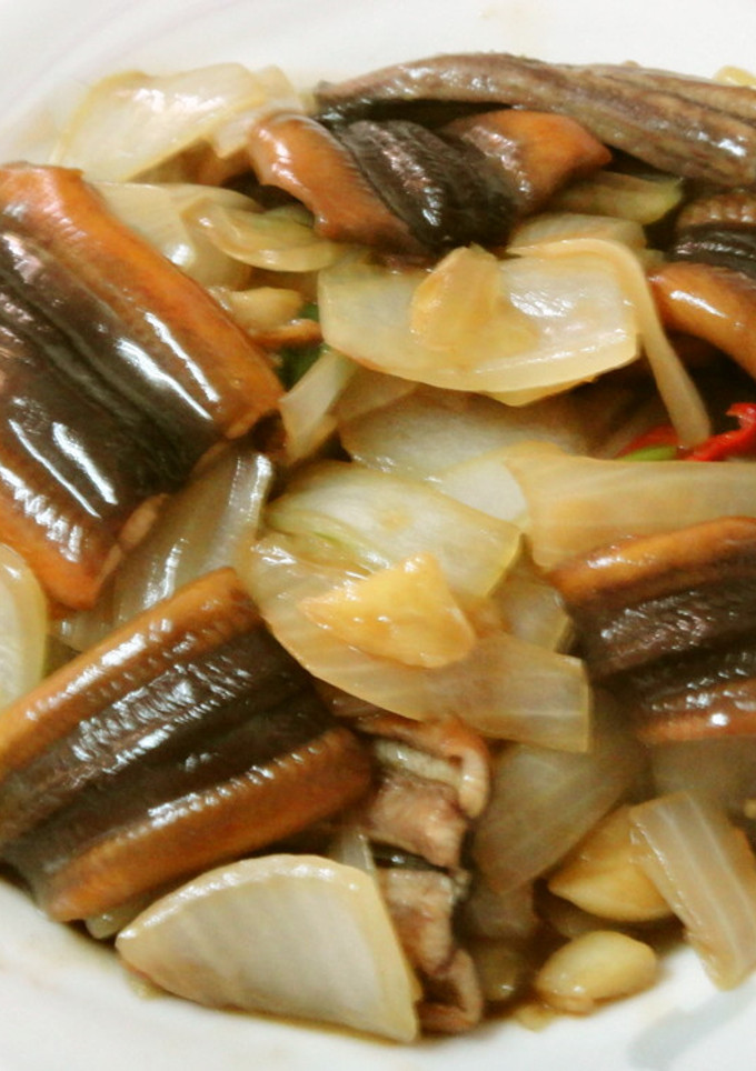 台湾料理～炒鱔魚（タウナギの炒めもの）-レシピのメイン写真
