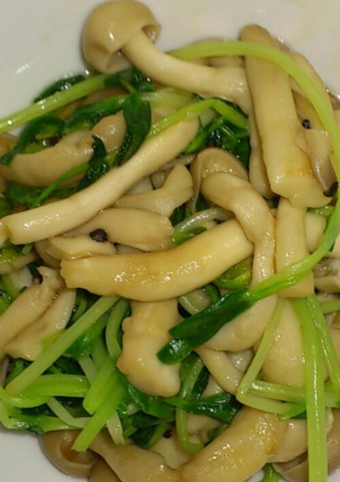 豆苗としめじ炒め-レシピのメイン写真