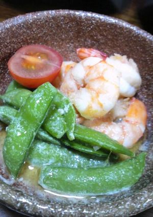 エビとスナップえんどうのつゆマヨ炒め-レシピのメイン写真