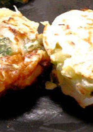 回転焼き器☆竹輪とじゃこの小さなお好み焼-レシピのメイン写真