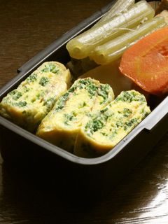 弁当パセリたっぷり!塩麹・粉チーズ卵焼き-レシピのメイン写真