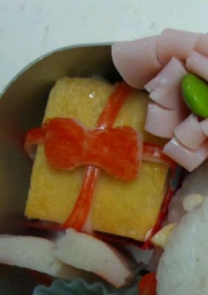 話題入り★卵焼きでプレゼントボックス。-レシピのメイン写真