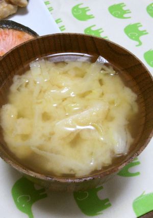 キャベツと油揚げ★味噌汁-レシピのメイン写真