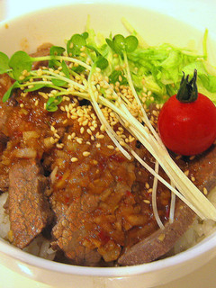 とってもジューシー☆焼き肉丼-レシピのメイン写真