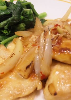 鶏胸肉と玉ねぎのスイートチリソース炒め-レシピのメイン写真
