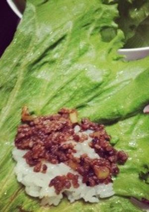 甘辛ピリっと☆レタス巻ライス-レシピのメイン写真
