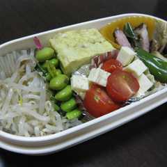 รูปของ 簡単お弁当のおかず☆ミニトマトチーズ