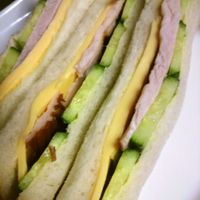 基本からアレンジまで！思わずつくりたくなる「ハムサンド」のレシピ集