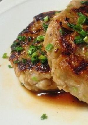 そら豆入りふわふわイカバーグ♪-レシピのメイン写真