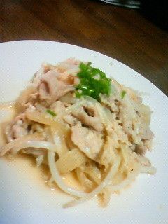 豚肉と玉ねぎもやしのすき焼き風-レシピのメイン写真