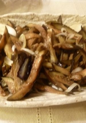 茄子と葱を一緒に炒めちゃいました^_--レシピのメイン写真
