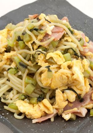 高菜とベーコンの煮込み焼きそば-レシピのメイン写真