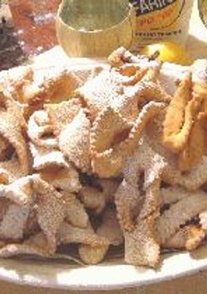 カルネヴァーレの揚げ菓子（Chiacchiere）-レシピのメイン写真