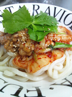 汁なしキムチ納豆うどん-レシピのメイン写真