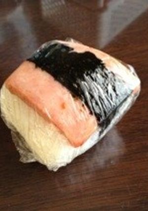 シンプルで単純なスパムむすび-レシピのメイン写真