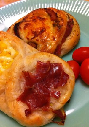 バジルが香るハムチーズパン-レシピのメイン写真
