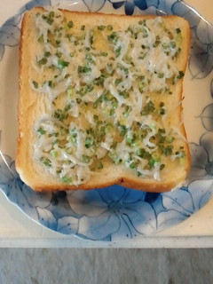 ♪食パンアレンジ♪簡単じゃこトースト-レシピのメイン写真