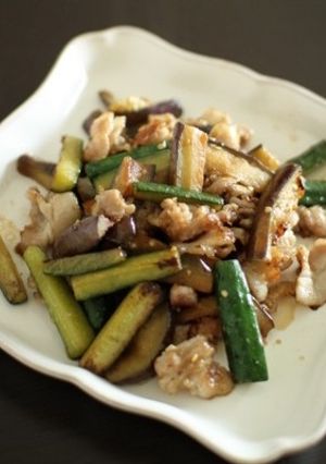 豚肉となす、きゅうりのラー油炒め♪-レシピのメイン写真