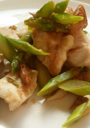 簡単お弁当おかず☆アスパラ鶏ムネの梅和え-レシピのメイン写真