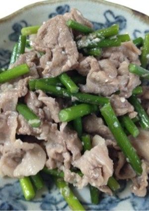 塩麹で！簡単豚肉とにんにくの芽炒め-レシピのメイン写真
