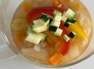 冷房対策に！体が温まる「夏野菜のスープ」-レシピのメイン写真