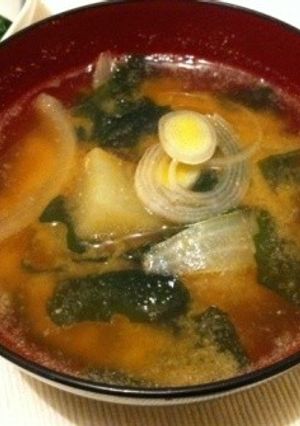 味噌汁＋白ゴマペースト-レシピのメイン写真