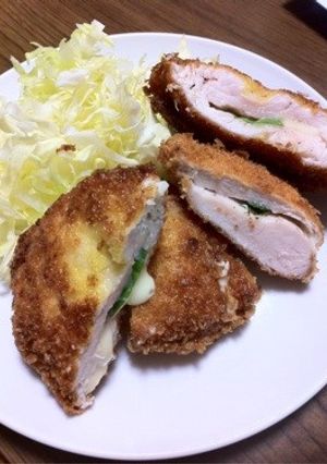 衣ひと工夫☆バジルとチーズ挟みチキンカツ-レシピのメイン写真