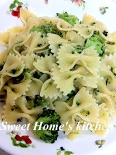 ブロッコリーで♥節約ジェノベーゼパスタ-レシピのメイン写真