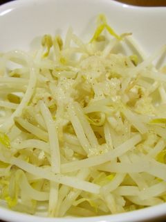レンジで♪もやしの塩麹バター蒸し-レシピのメイン写真
