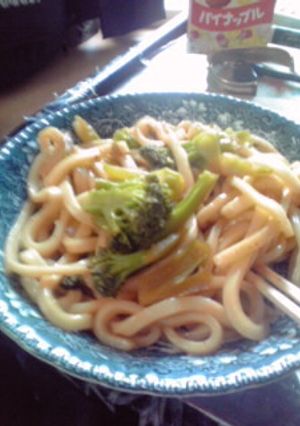 ブロッコリーの焼きうどん-レシピのメイン写真