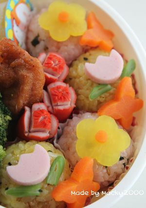 お花の一口おにぎり弁当♪-レシピのメイン写真