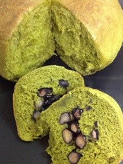炊飯器で☆黒豆抹茶パン☆-レシピのメイン写真
