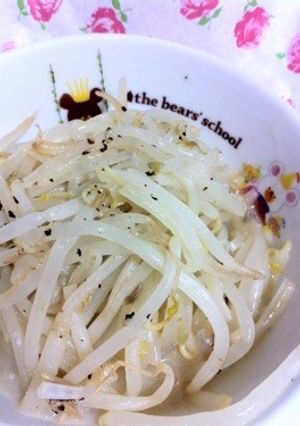 超簡単..丼で.5分.もやし塩麹バター味-レシピのメイン写真