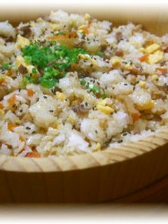 牛肉と人参の混ぜご飯-レシピのメイン写真