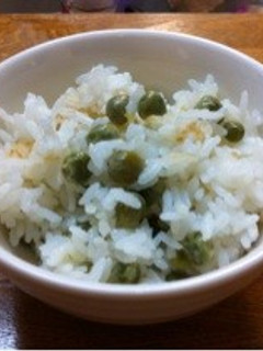豆とお塩だけ!塩加減抜群☆豆ごはん-レシピのメイン写真