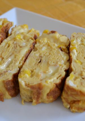 とろ～り❤コーンマヨチーズの卵焼き-レシピのメイン写真