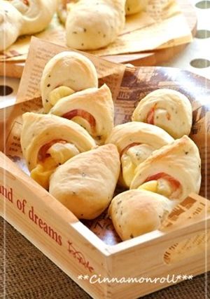 バジル香る✿ベーコンチーズエピ-レシピのメイン写真