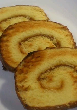 ロールケーキがサクサクのクッキー風に!-レシピのメイン写真