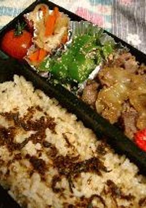 牛皿・ピーマンのたらこ炒め弁当-レシピのメイン写真