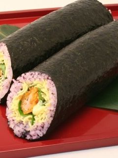 赤しそ風味のエビフライ太巻き-レシピのメイン写真