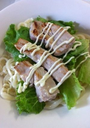 炙り塩麹マグロの★サラダうどん-レシピのメイン写真