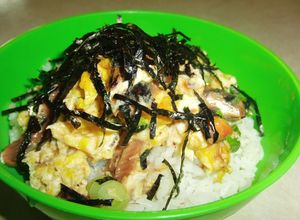 簡単！さんまの蒲焼缶でパパっと丼！！-レシピのメイン写真