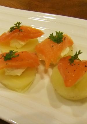 じゃがいもとサーモンのカナッペ-レシピのメイン写真